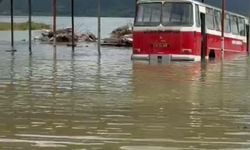 Taşkın riskine karşı Turhal'da köprüler sökülüyor (2)