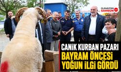 Canik Kurban Pazarı Bayram Öncesi Yoğun İlgi Gördü