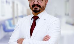 'Aort kapağı değişimi göğüs kemiğini açmadan da gerçekleştirilebiliyor'