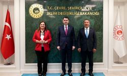 Bakan Kurum, Afyonkarahisar Büyükşehir Belediye Başkanı Köksal'ı kabul etti