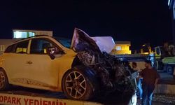 Bursa'da servis midibüsü ile otomobil çarpıştı: 6 yaralı