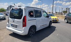 Diyarbakır'da otomobil ile hafif ticari araç çarpıştı: 7 yaralı