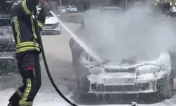 Erzurum'da seyir halindeki otomobilde yangın