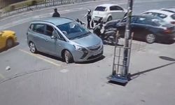 Fatih'te araçta eşini bekleyen Rumen turistin çantasını çalan şüpheli yakalandı
