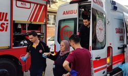 Gaziosmanpaşa'da yangında kurtarıldı; merak ettiği kardeşleriyle ambulansta buluşturuldu