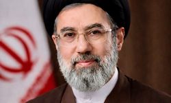Hamaney: Siyonist rejimin nefesinin sayılı günü kaldı