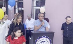 İlik nakli süreci başarılı geçen lösemili Kadir, okulunda yüzlerce balonla karşılandı