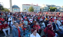 İzmir'de milli maç heyecanı
