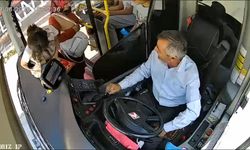 Kimliğini otobüste kaybeden LGS öğrencisine şoförden destek; o anlar kamerada