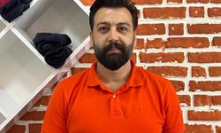 Nefes borusuna erik kaçan müşterisini Heimlich manevrası ile kurtardı; o anlar kamerada