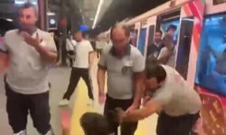Pendik'te Marmaray'da yumruklu kavga kamerada