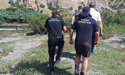 Serinlemek için girdiği Dicle Nehri'nde boğuldu