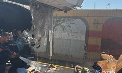 Yangın çıkan çöp kamyonunu itfaiye istasyonuna götürdü; o anlar kamerada