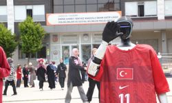 Türkiye'nin İlk Nüfusa Kayıtlı Robotu CANİKMAN Öğrencilerle Buluştu