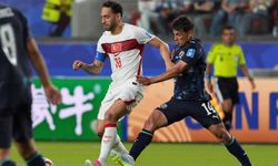 Hakan Çalhanoğlu: Halkımızdan Özür Diliyoruz