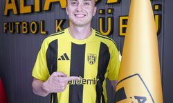 Aliağa FK'dan iki imza