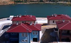 Bakan Kurum, Adıyaman'da inşa edilen köy evlerini paylaştı