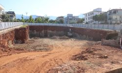 Denizli'de göçük altında kalan kepçe operatörü hayatını kaybetti
