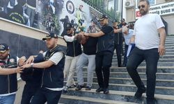 Dolandırıcılara bin 758 Cumhuriyet altınını kaptırdı; şüpheliler adliyeye sevk edildi