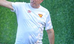 Göztepe'de İsmail Köybaşı'ndan futbola veda