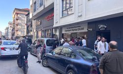 Husumetlisi tarafından sokak ortasında bacağından vuruldu