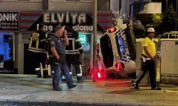 Kayseri'de otomobil ile çarpışan polis aracı devrildi: 3 yaralı
