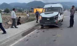 Minibüsün ata çarpması kamerada