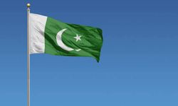 Pakistan'da bina çöktü: 11 ölü, 6 yaralı