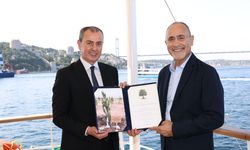 Prof. Dr. Gökhan Hotamışlıgil, genç bilim insanları ile bir araya geldi