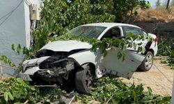 TIR'ın patlayan lastiği, kazaya neden oldu: 3'ü çocuk, 8 yaralı
