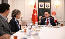 Bakan Gürlek, eski Özel Harekat Daire Başkanı Oktay'ın ailesini kabul etti / Ek fotoğraflar