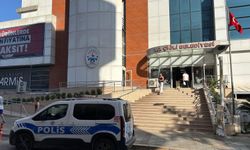 Belediye başkanının park halindeki makam aracına silahlı saldırıya ilişkin 2 tutuklama