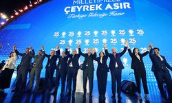 Cumhurbaşkanı Erdoğan: Türkiye'yi küllerinden yeniden inşa ettik, istikbalini de inşa edeceğiz