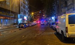Diyarbakır'da binanın çatısı yandı; 2 gözaltı