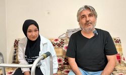 Doğuştan yürüme engelli Esma, ilk kez ayağa kalktı