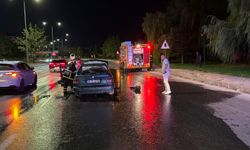 Eskişehir'de seyir halinde alev alan otomobilin sürücüsü yaralandı
