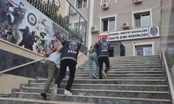 Kağıthane'de 'Şapkalılar' suç örgütünün reklam şirketine düzenlediği silahlı saldırı kamerada; 9 gözaltı