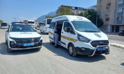 Manisa'da trafikte bıçaklı yol verme kavgası: 1 yaralı