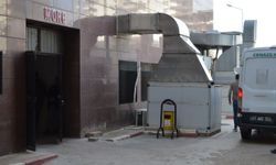 Refüje çarpan motosikletin sürücüsü öldü
