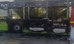 Seyir halindeki otobüs alev alev yandı