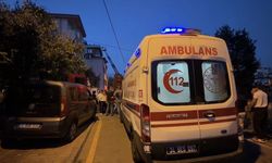Ümraniye'de 5 katlı binanın çatısında çıkan yangın söndürüldü