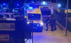 Zeytinburnu açıklarında gemide zehirlenen 4 kişi hastaneye sevk edildi