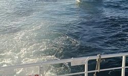 Beylikdüzü açıklarında makine arızası nedeniyle sürüklenen tekne kurtarıldı