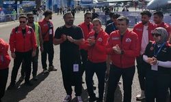 Selçuk Bayraktar, Şanlıurfa'da türküyle karşılandı