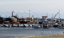 Tekirdağ'da fırtına; eğitim uçuşları iptal edildi, balıkçılar denize açılamadı