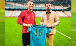 Bursaspor Başkanı Enes Çelik’ten Okan Kocuk’a anlamlı hediye