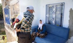 58 yıllık eşine her doğum gününde çiçek yerine üzüm hediye ediyor