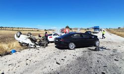 Burdur'da 3 otomobilin karıştığı kazada ölü sayısı 2'ye çıktı