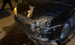 Eskişehir'de iki otomobilin çarpıştığı kaza kamerada: 7 yaralı