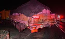 Nevşehir'de TIR'a arkadan çarpan otomobilde 2 ölü